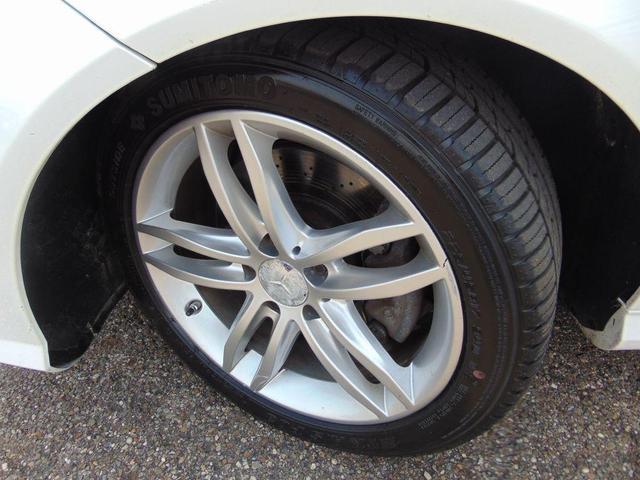 Photo of 2014 WHITE Mercedes-Benz C-Class