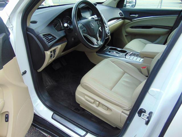 Photo of 2018 WHITE Acura MDX