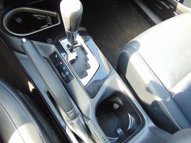 Photo of 2017 BLUE Toyota RAV4 Hybrid