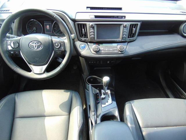 Photo of 2017 BLUE Toyota RAV4 Hybrid