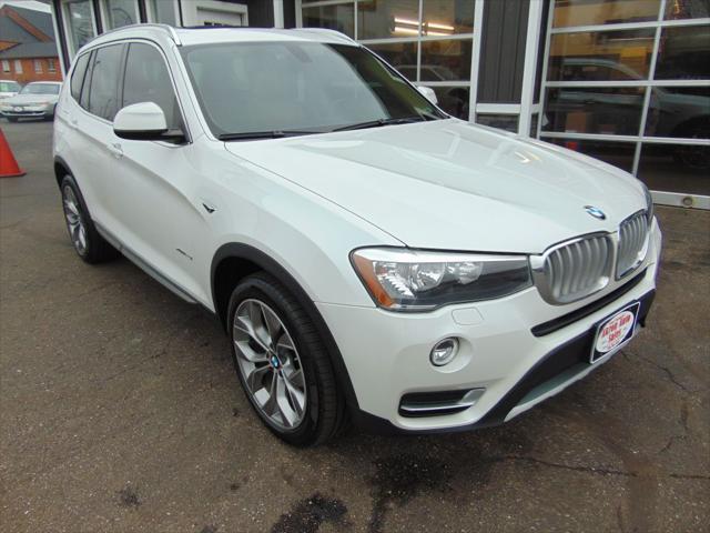 Photo of 2015 WHITE BMW X3
