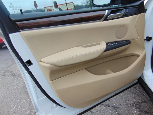 Photo of 2015 WHITE BMW X3