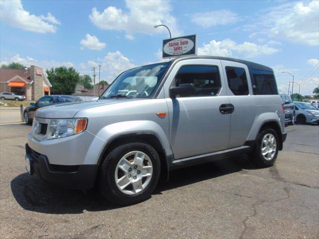 Photo of 2011 SILVER Honda Element