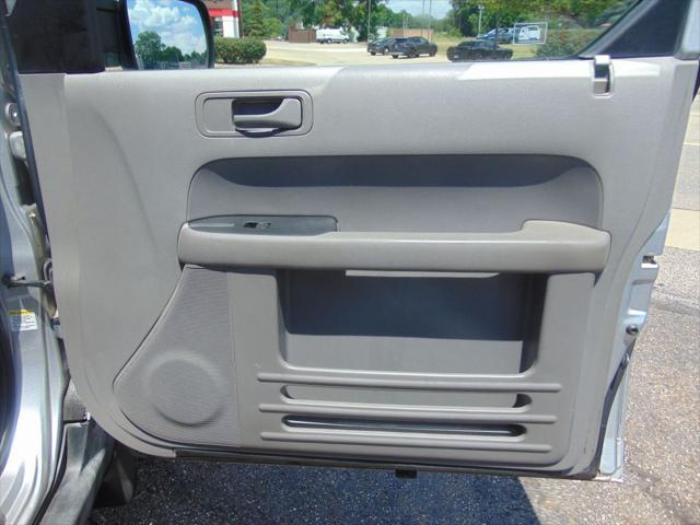 Photo of 2011 SILVER Honda Element