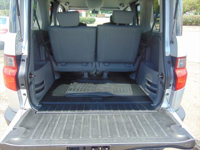 Photo of 2011 SILVER Honda Element