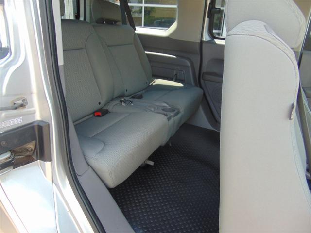 Photo of 2011 SILVER Honda Element
