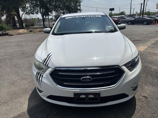 2015 Ford Taurus