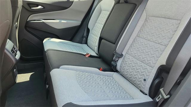 Photo of 2022 Summit White Chevrolet Equinox