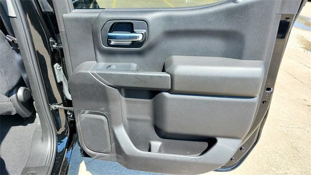 Photo of 2022 Black Chevrolet Silverado 1500 Limited