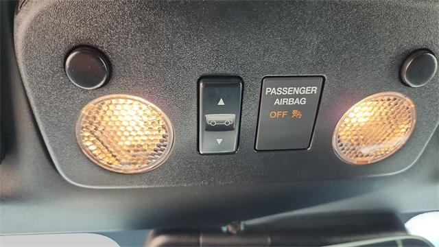 Photo of 2023 Oxford White Ford Mustang
