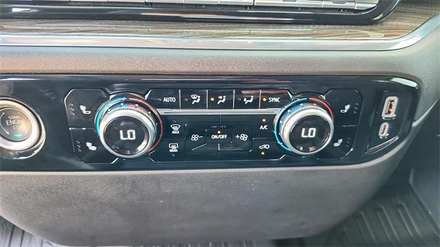 Photo of 2024 Summit White GMC Sierra 1500