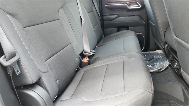 Photo of 2024 Summit White GMC Sierra 1500