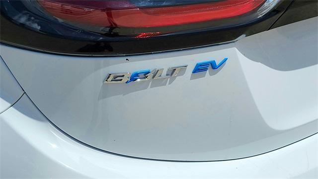 Photo of 2023 Summit White Chevrolet Bolt EV