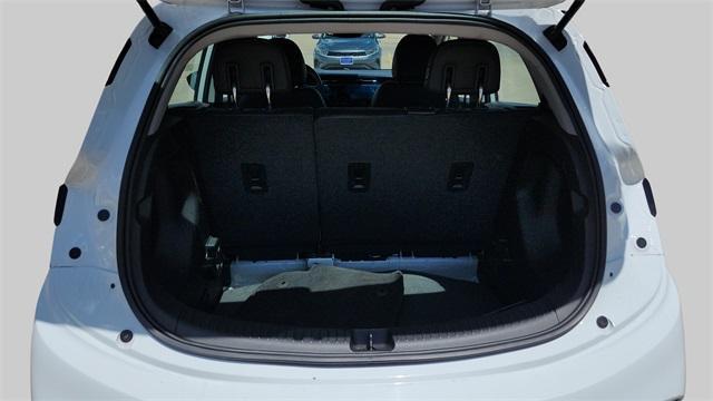 Photo of 2023 Summit White Chevrolet Bolt EV