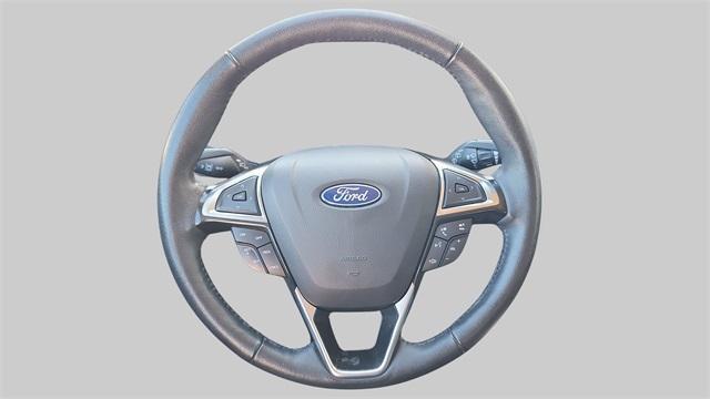 Photo of 2024 Oxford White Ford Edge