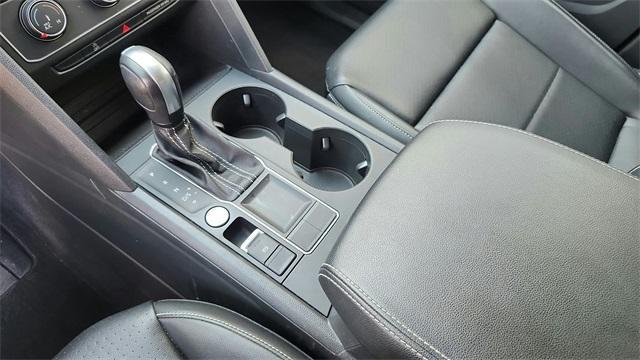 Photo of 2022 Deep Black Pearl Effect Volkswagen Atlas