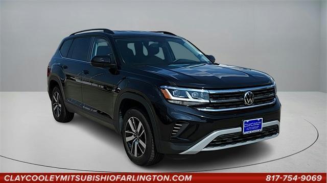 Photo of 2022 Deep Black Pearl Effect Volkswagen Atlas