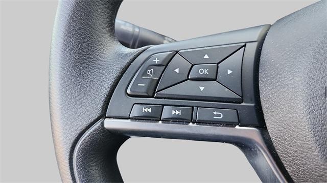 Photo of 2024 Aspen White Nissan Sentra