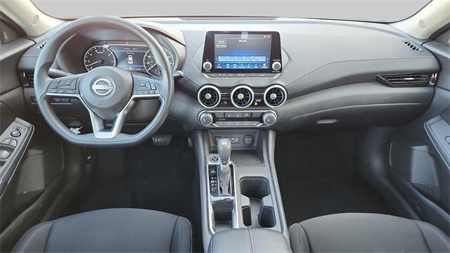 Photo of 2024 Aspen White Nissan Sentra
