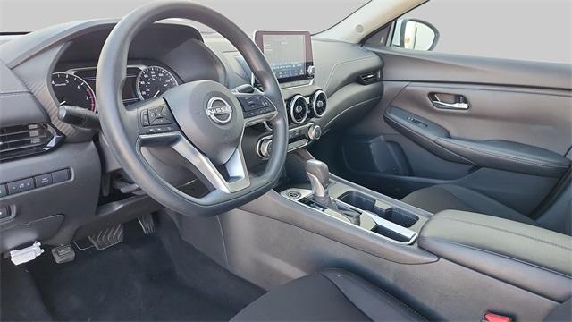Photo of 2024 Aspen White Nissan Sentra