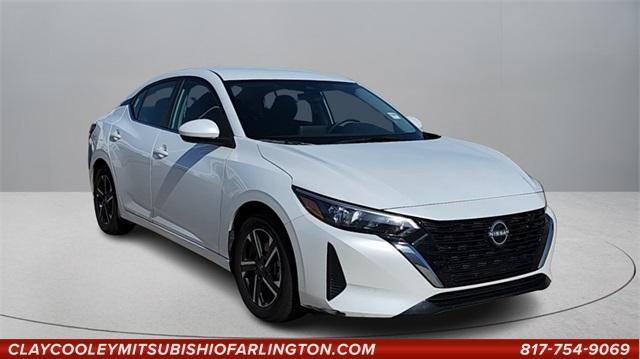 Photo of 2024 Aspen White Nissan Sentra