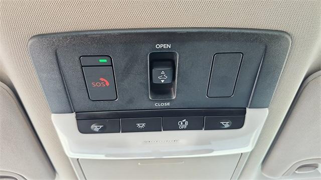 Photo of 2024 White Nissan Altima
