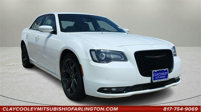 2022 Chrysler 300