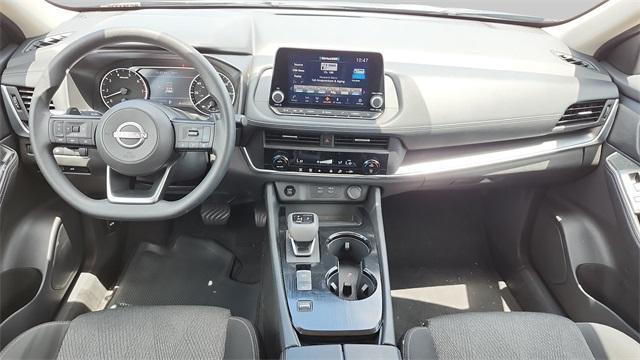 Photo of 2024 Gun Metallic Nissan Rogue