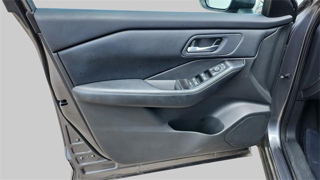 Photo of 2024 Gun Metallic Nissan Rogue