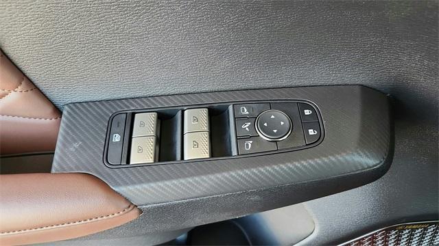 Photo of 2025 Red Mitsubishi Outlander