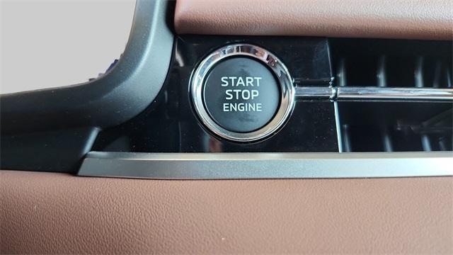 Photo of 2025 Red Mitsubishi Outlander