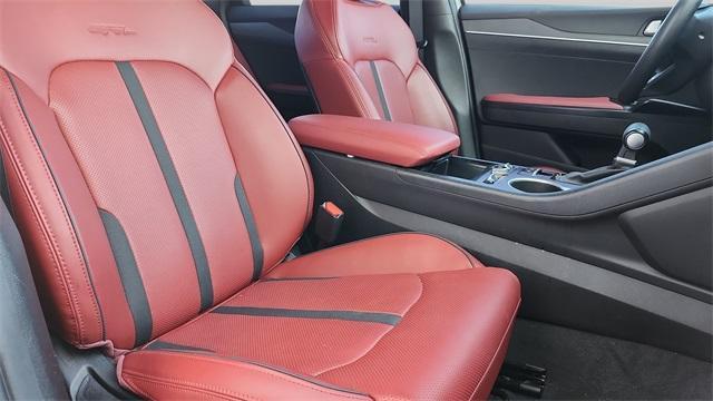 Photo of 2024 Wolf Gray Kia K5