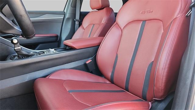 Photo of 2024 Wolf Gray Kia K5
