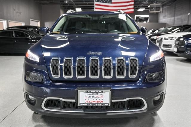 Photo of 2015 True Blue Pearlcoat Jeep Cherokee
