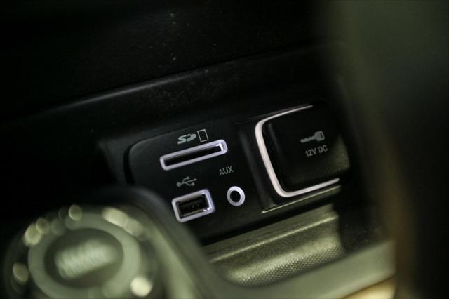 Photo of 2015 True Blue Pearlcoat Jeep Cherokee