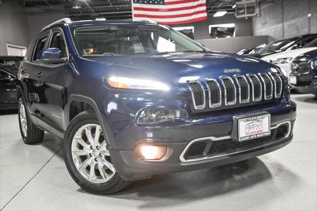 Photo of 2015 True Blue Pearlcoat Jeep Cherokee