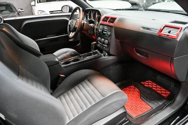 Photo of 2014 Black Clearcoat Dodge Challenger