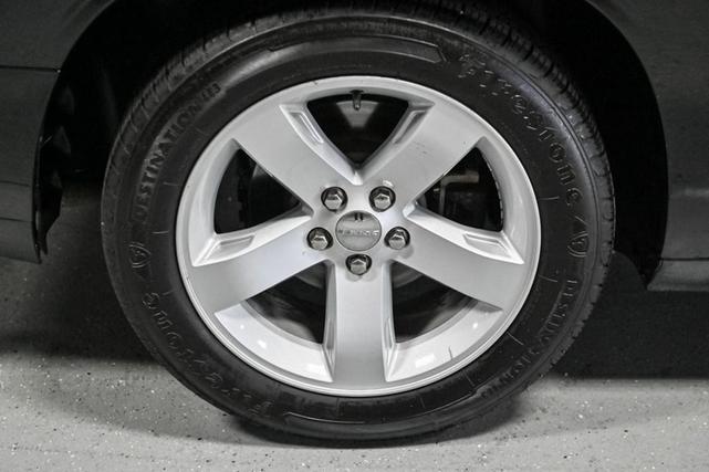 Photo of 2014 Black Clearcoat Dodge Challenger