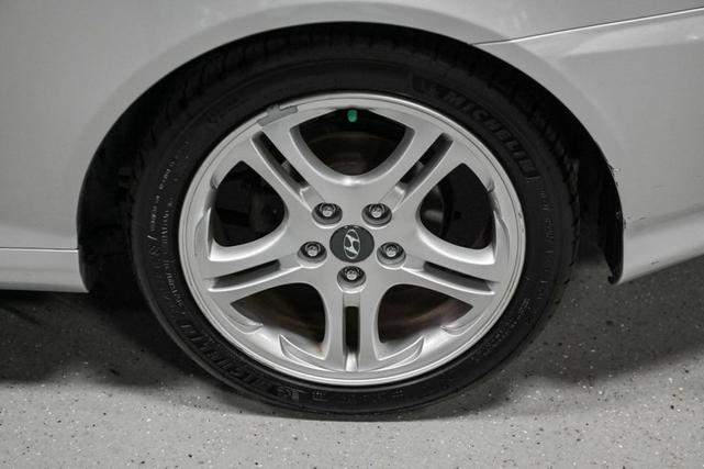 Photo of 2004 Sterling Hyundai Tiburon