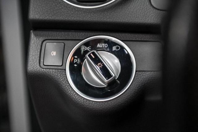 Photo of 2014 Palladium Silver Metallic Mercedes-Benz C-Class