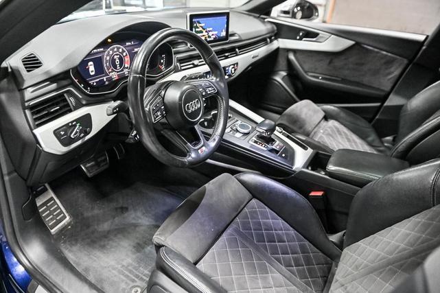 Photo of 2018 Navarra Blue Metallic Audi S5
