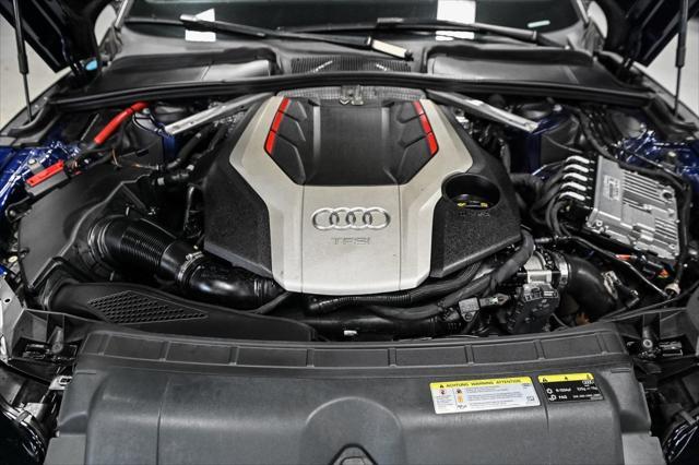 Photo of 2018 Navarra Blue Metallic Audi S5