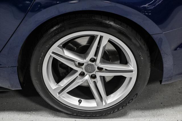 Photo of 2018 Navarra Blue Metallic Audi S5