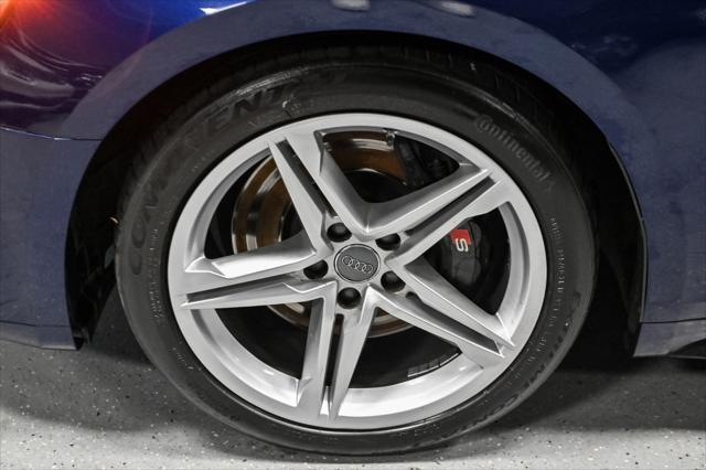 Photo of 2018 Navarra Blue Metallic Audi S5
