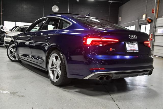 Photo of 2018 Navarra Blue Metallic Audi S5