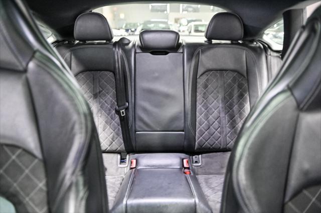 Photo of 2018 Navarra Blue Metallic Audi S5