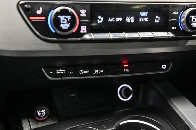 Photo of 2018 Navarra Blue Metallic Audi S5
