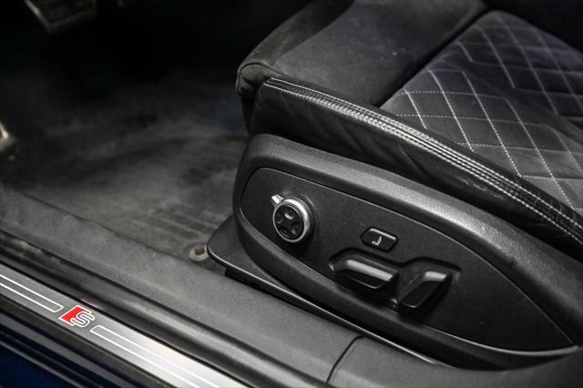 Photo of 2018 Navarra Blue Metallic Audi S5