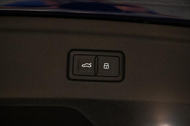 Photo of 2018 Navarra Blue Metallic Audi S5