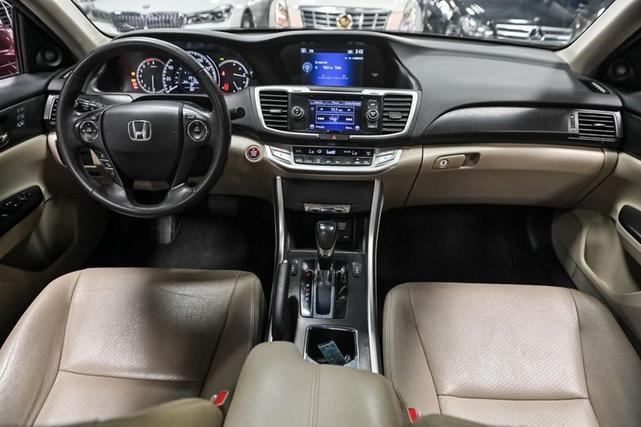 Photo of 2014 Basque Red Pearl II Honda Accord